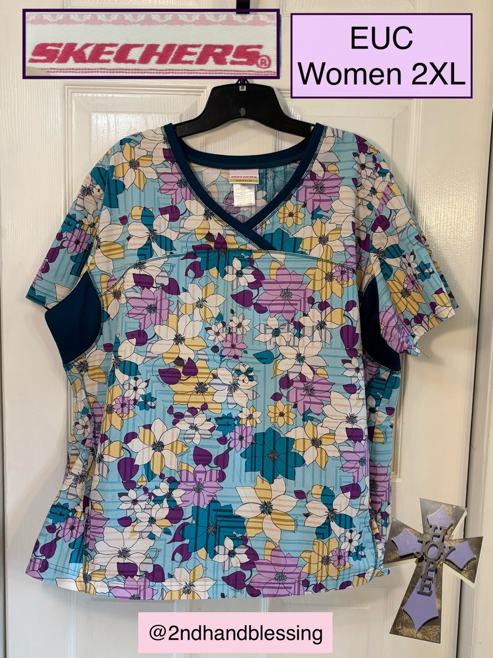 EUC Skechers Medical Scrubs Floral V-Neck Scrub Top, Women 2XL, Teal Purple